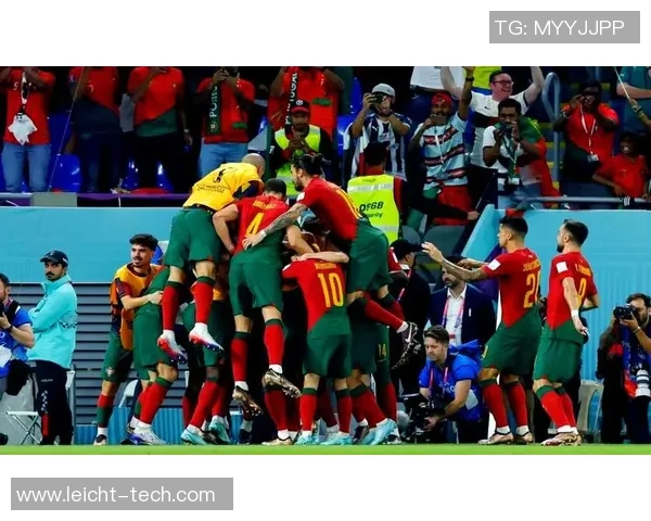 加纳足球传奇退役球星回顾其辉煌生涯与对国家足球的深远影响